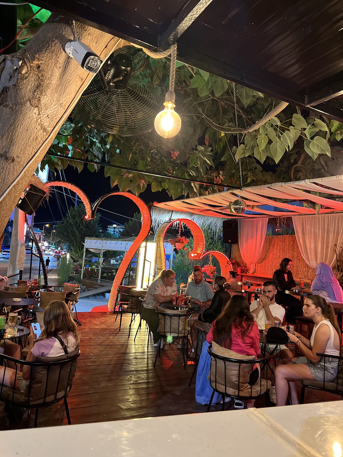 UNIKO LOUNGE KSAMIL & CREPES photo 3