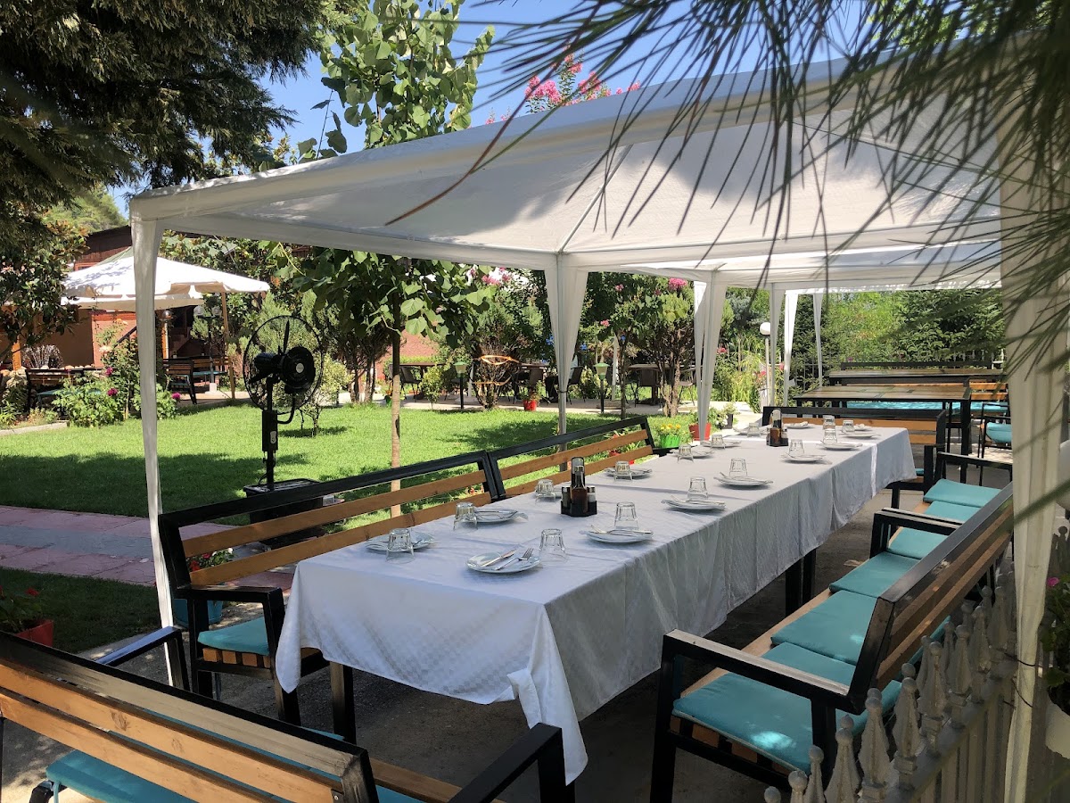 Bar Restaurant Kthesa e Sanës