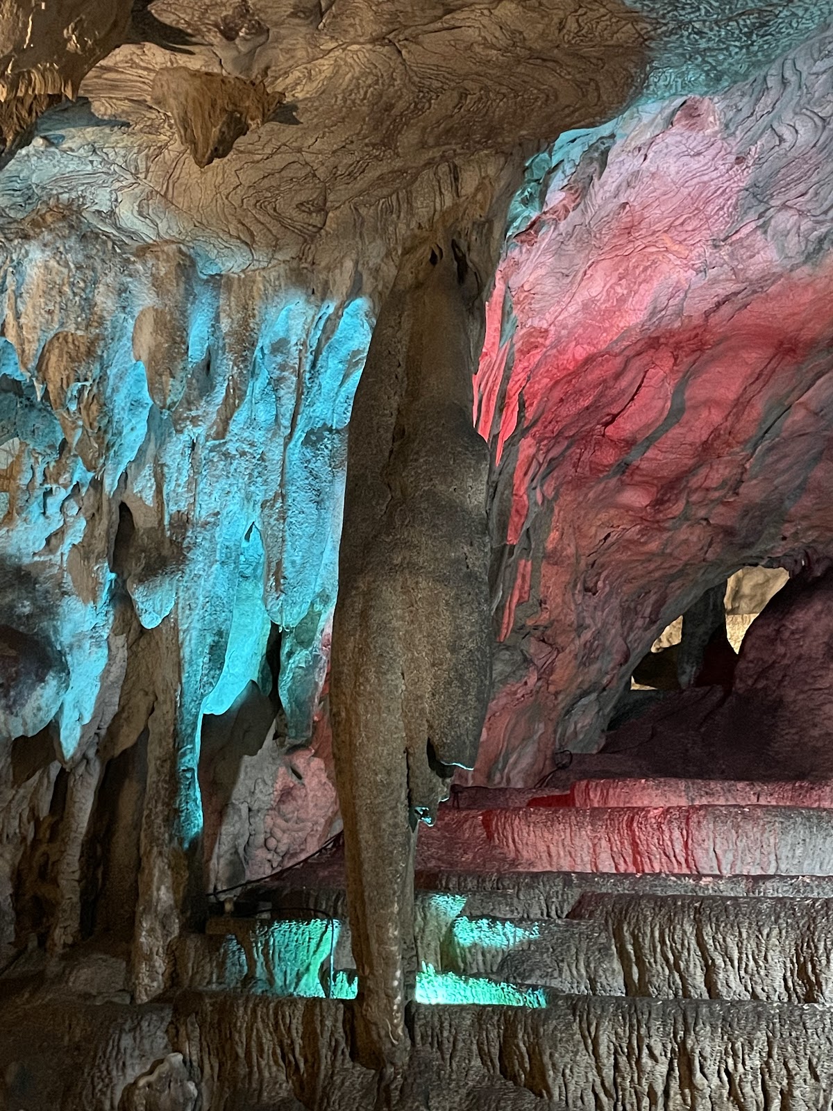 Shpella e Radacit- Cave — Atraksione në Pejë — photo 2