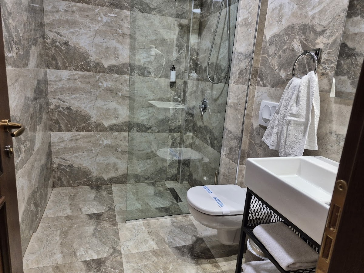 Rose Garden Hotel, Gjirokastër photo 4