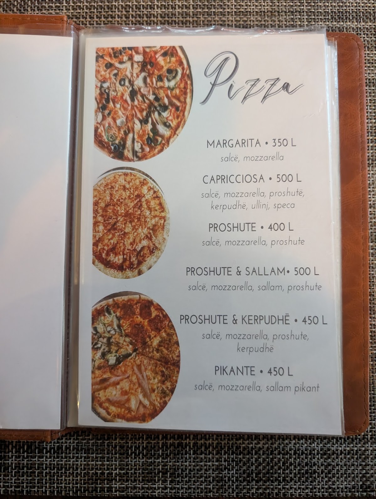 Jons Pizzeria photo 4