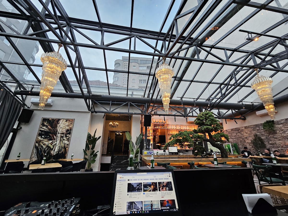 Loft Bistrobar photo 4