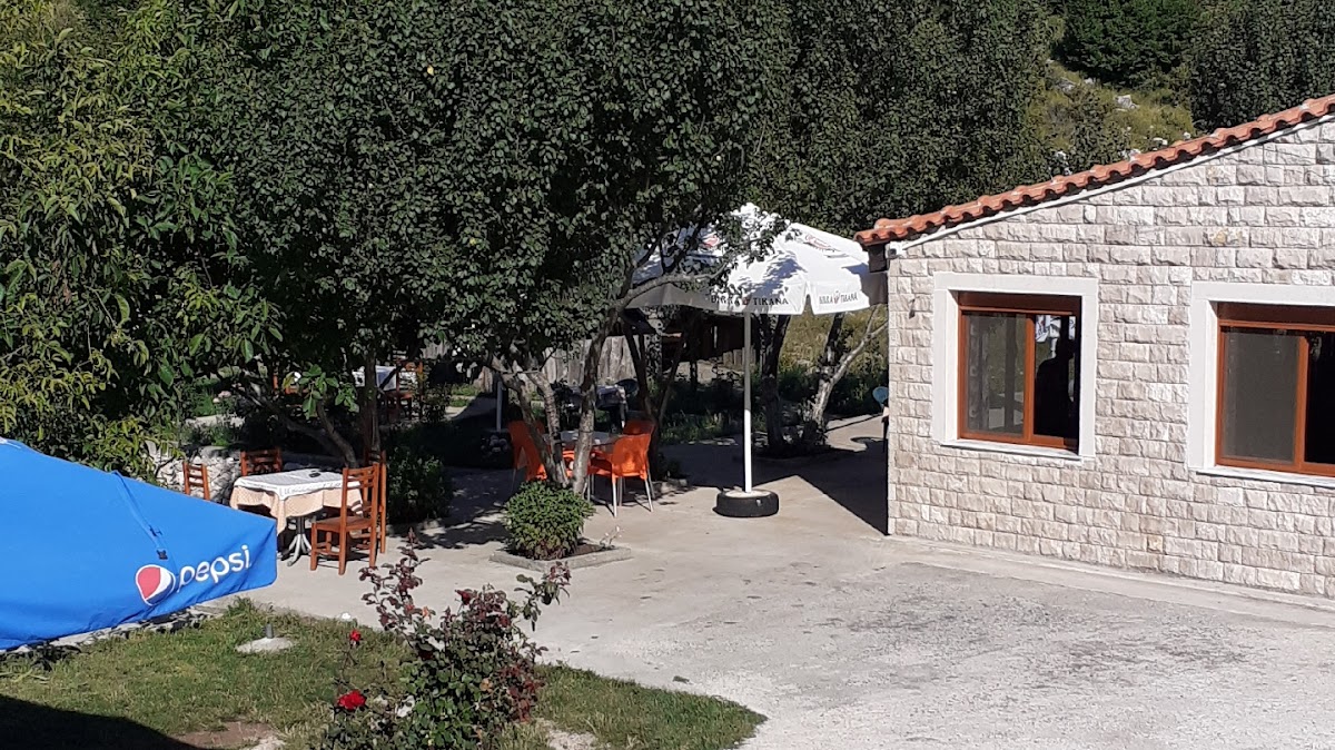Bar Restorant Joti Sarisalltik photo 3