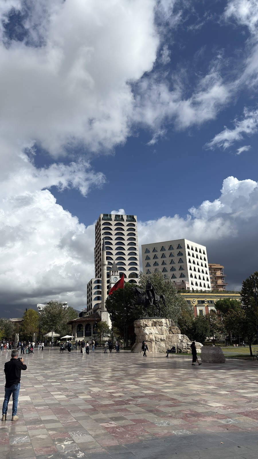Tirana center Saviol photo 2
