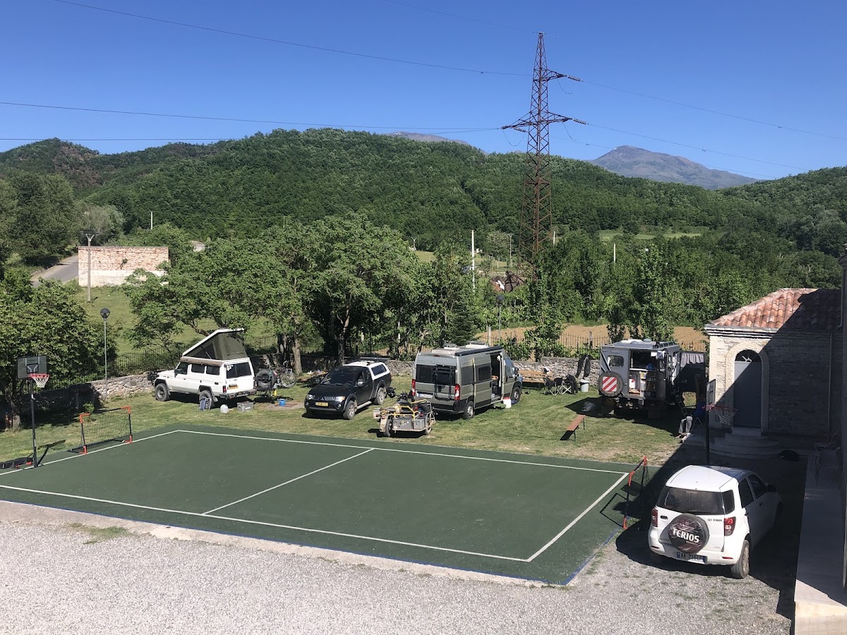 Suç–Burrel Campground – Church Oasis photo 2