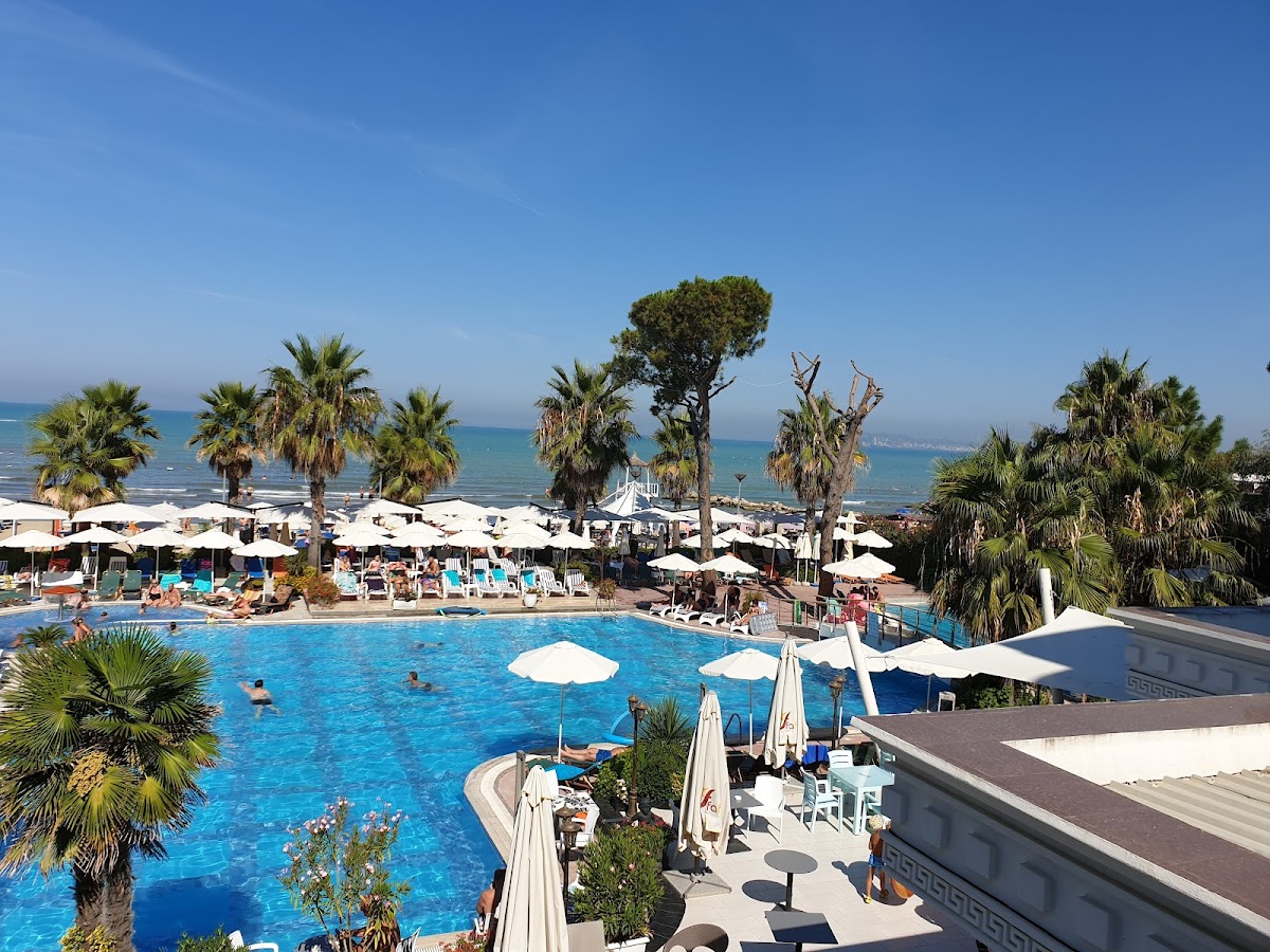 Fafa Beach Resort photo 3