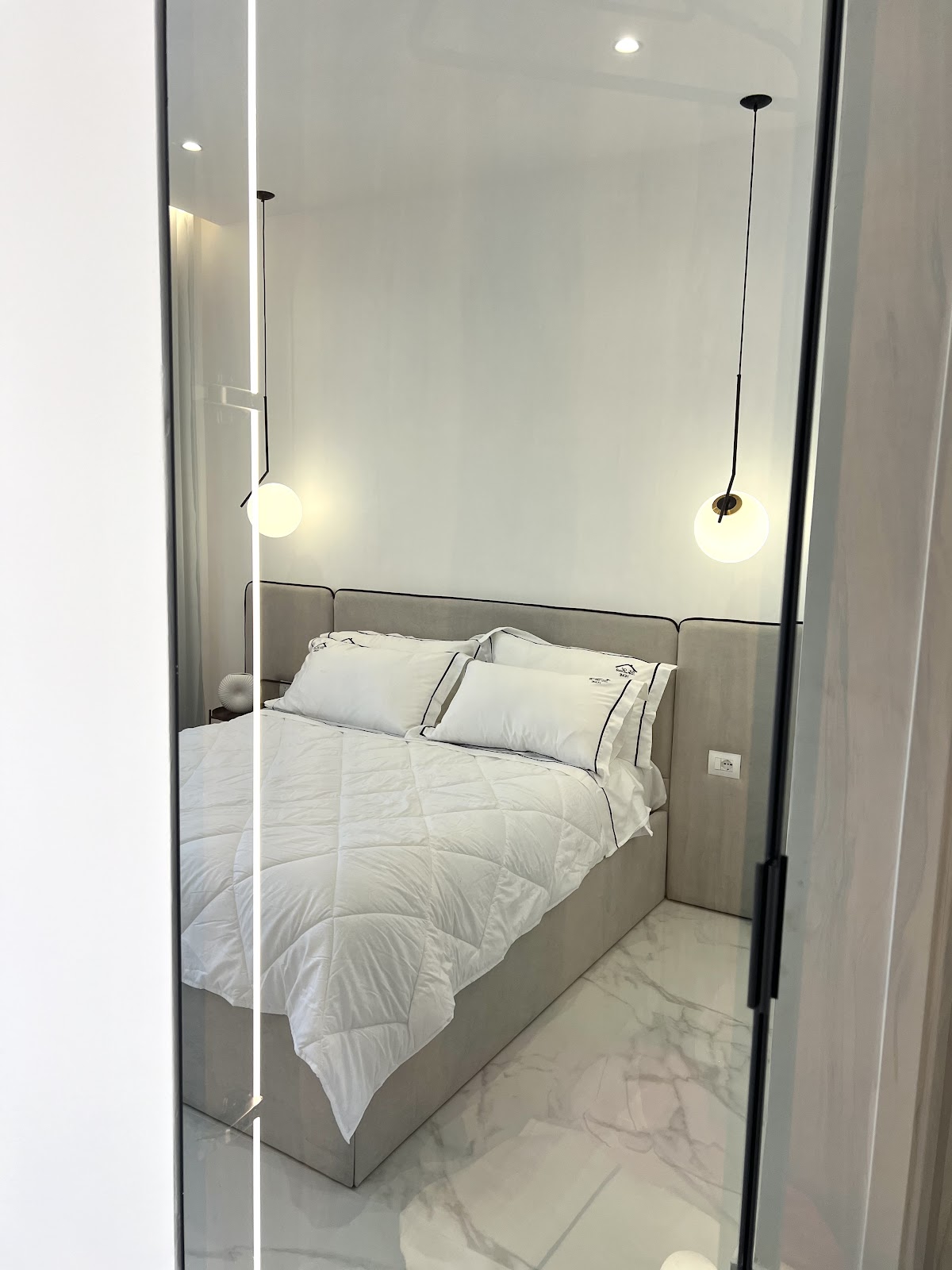 Home DeLuis photo 4
