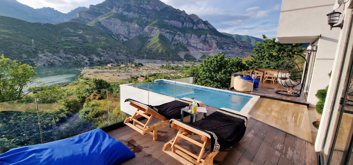 Koman Paradise photo 3