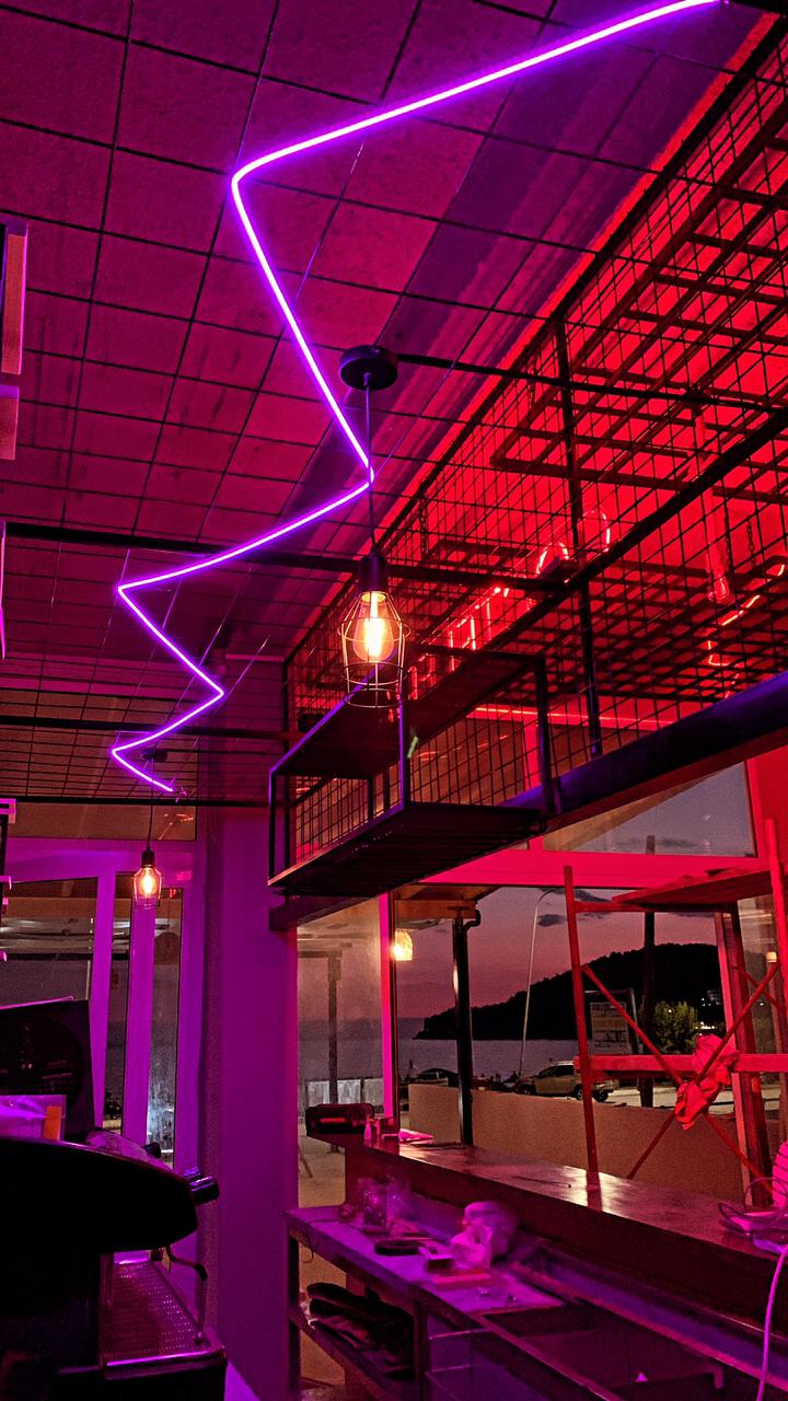 Astro Brunch&Cocktail Bar