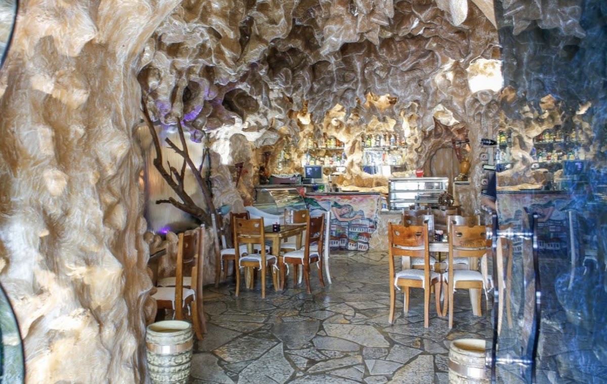 Hotel Shpella Berat photo 5