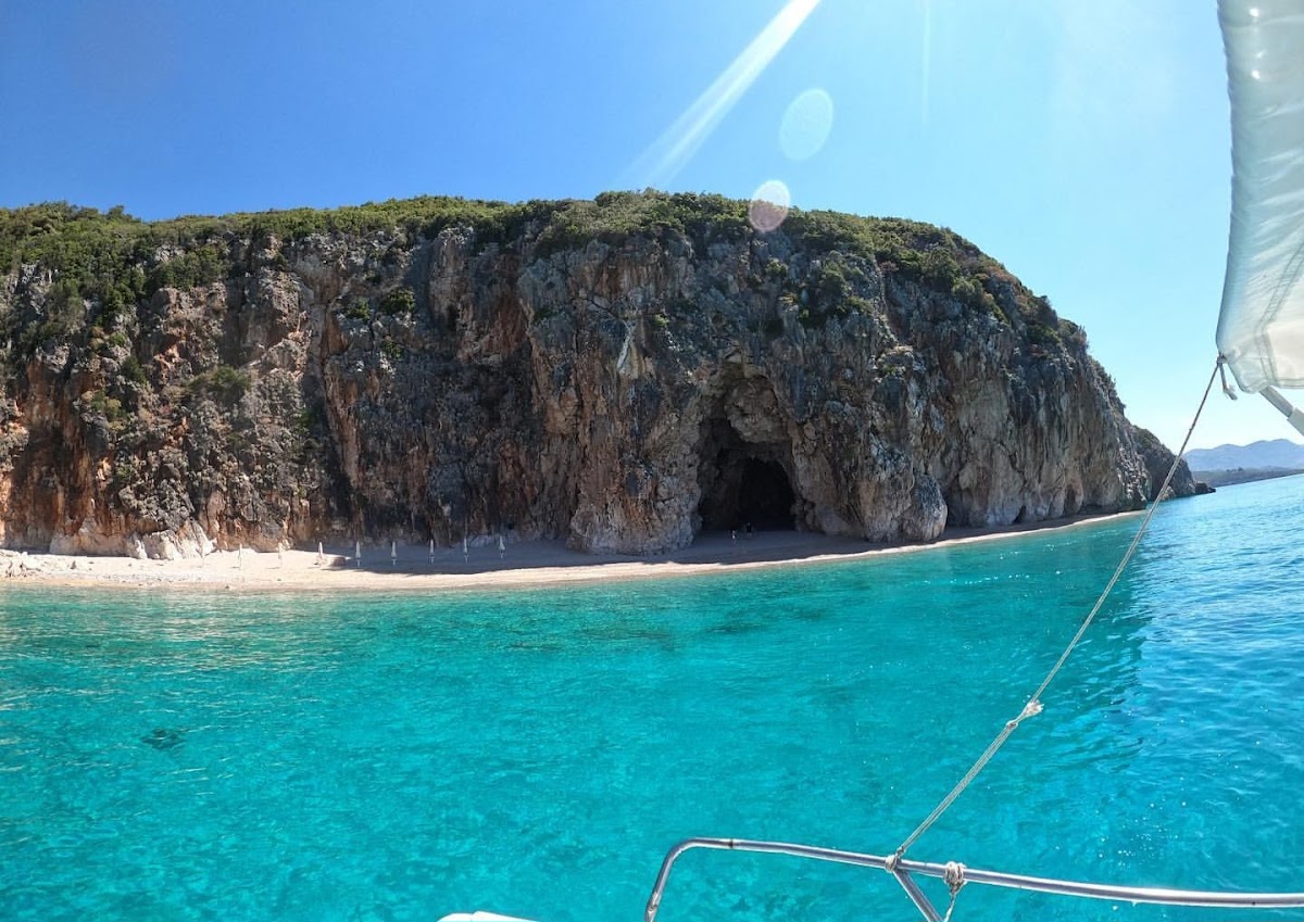 Lorenzo's cave (pigeon's cave) photo 4