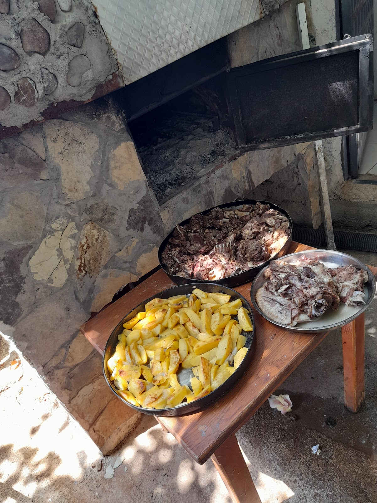 Bar Restorant Gashi (Guest House) — Restorante në Kukës — photo 2