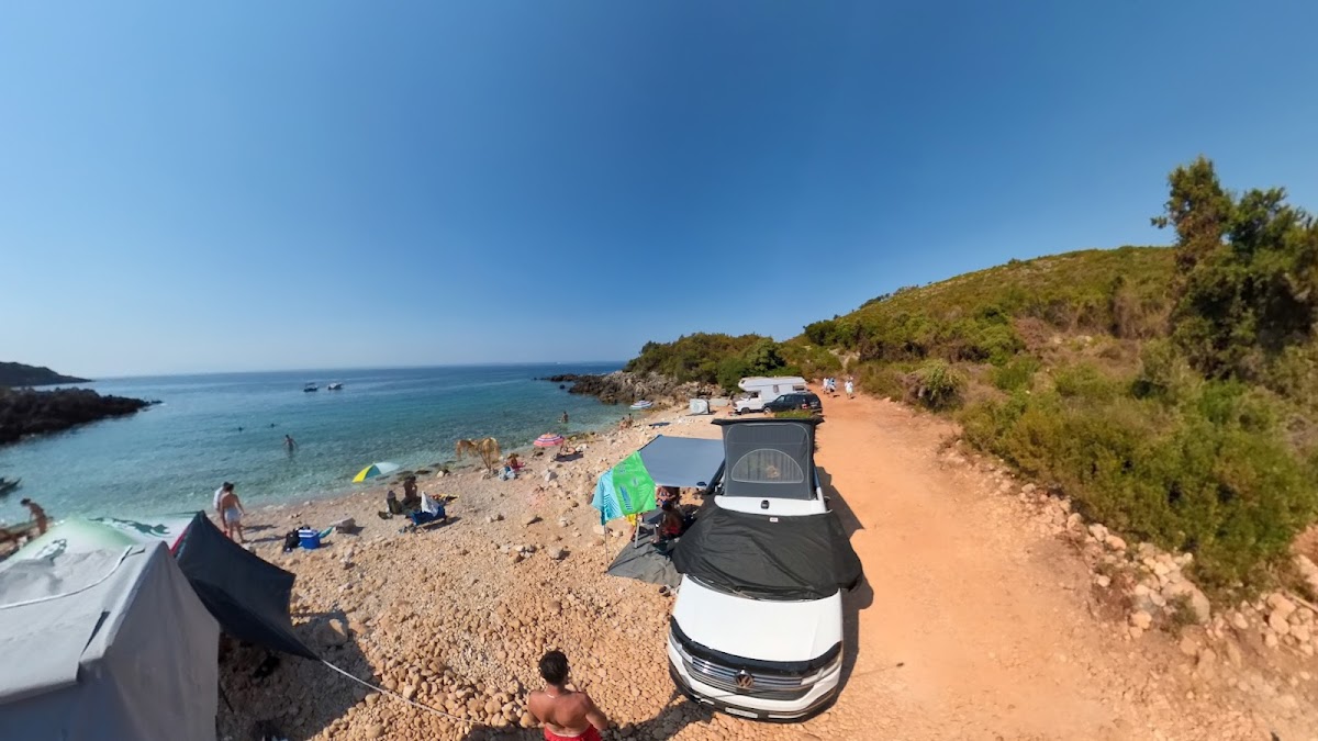 Guma Beach photo 4