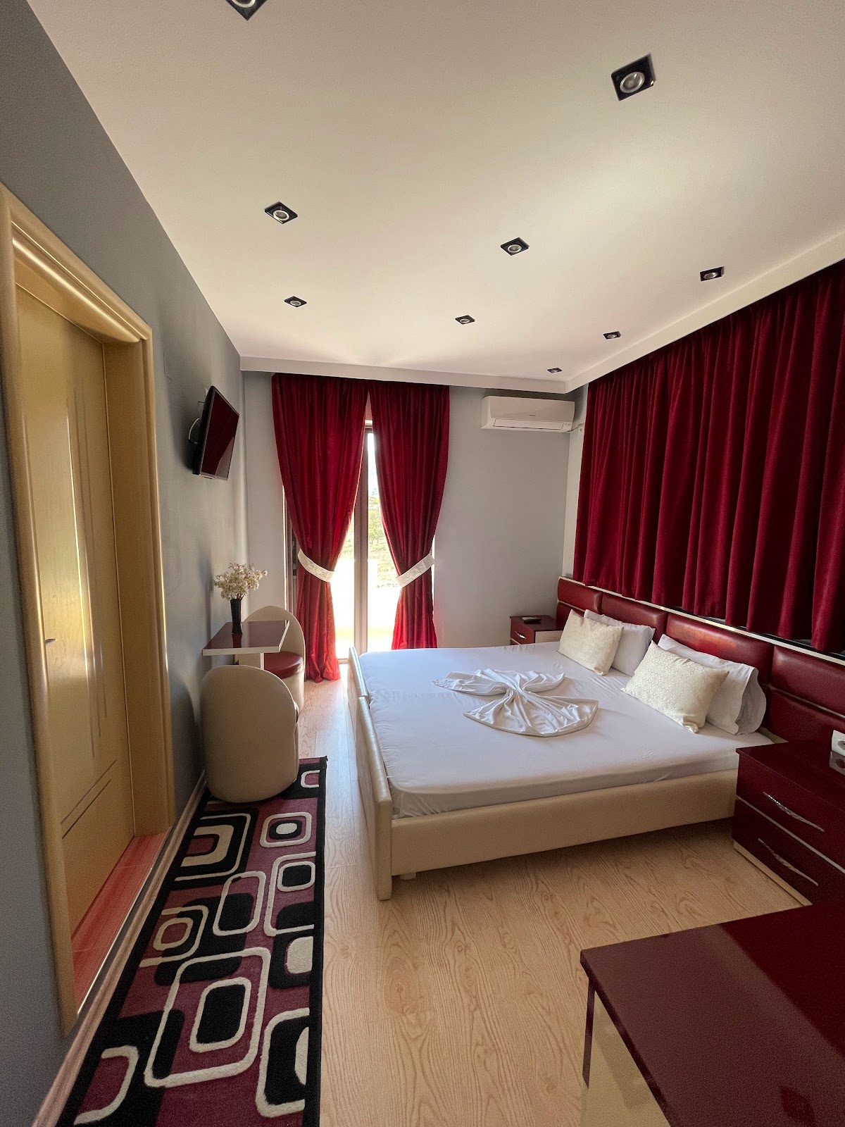 Hotel Selfo photo 4