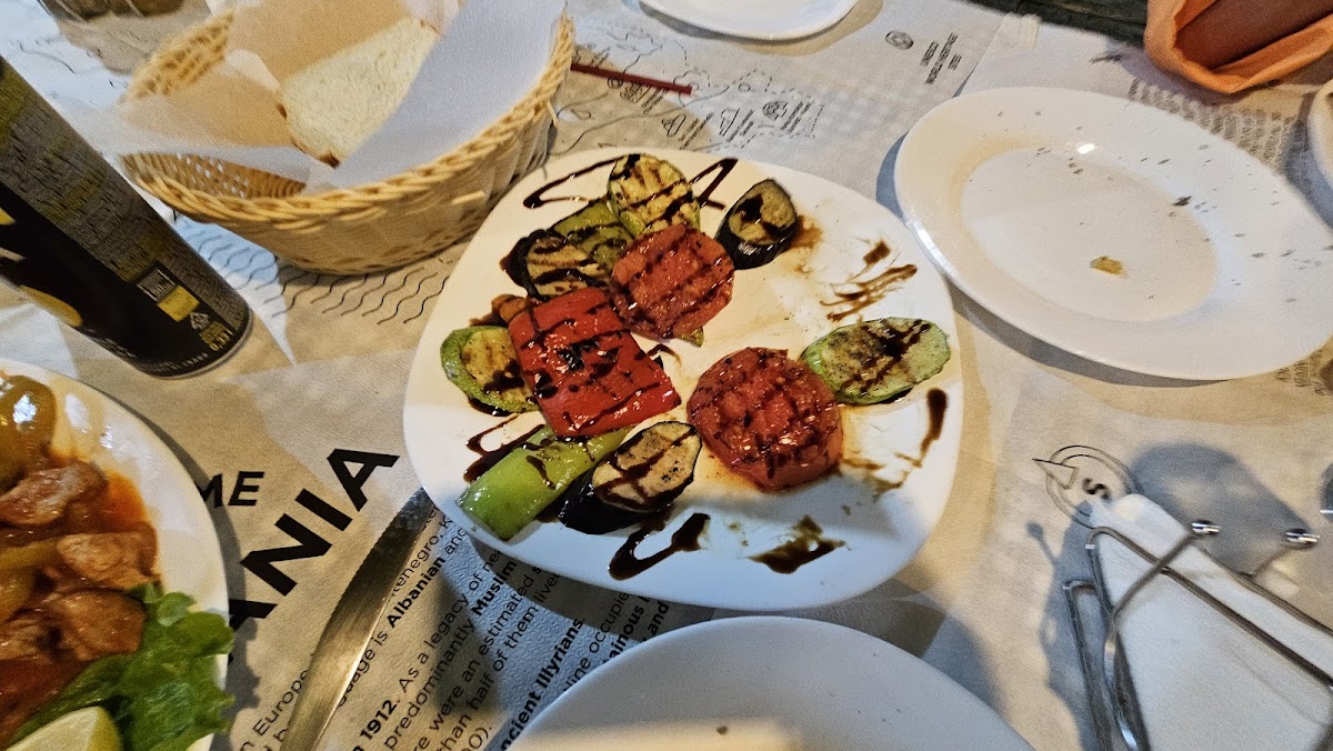 Rrapi Restaurant photo 4