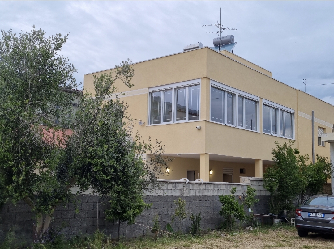 My Holiday House — Hotele & Akomodim në Durrës