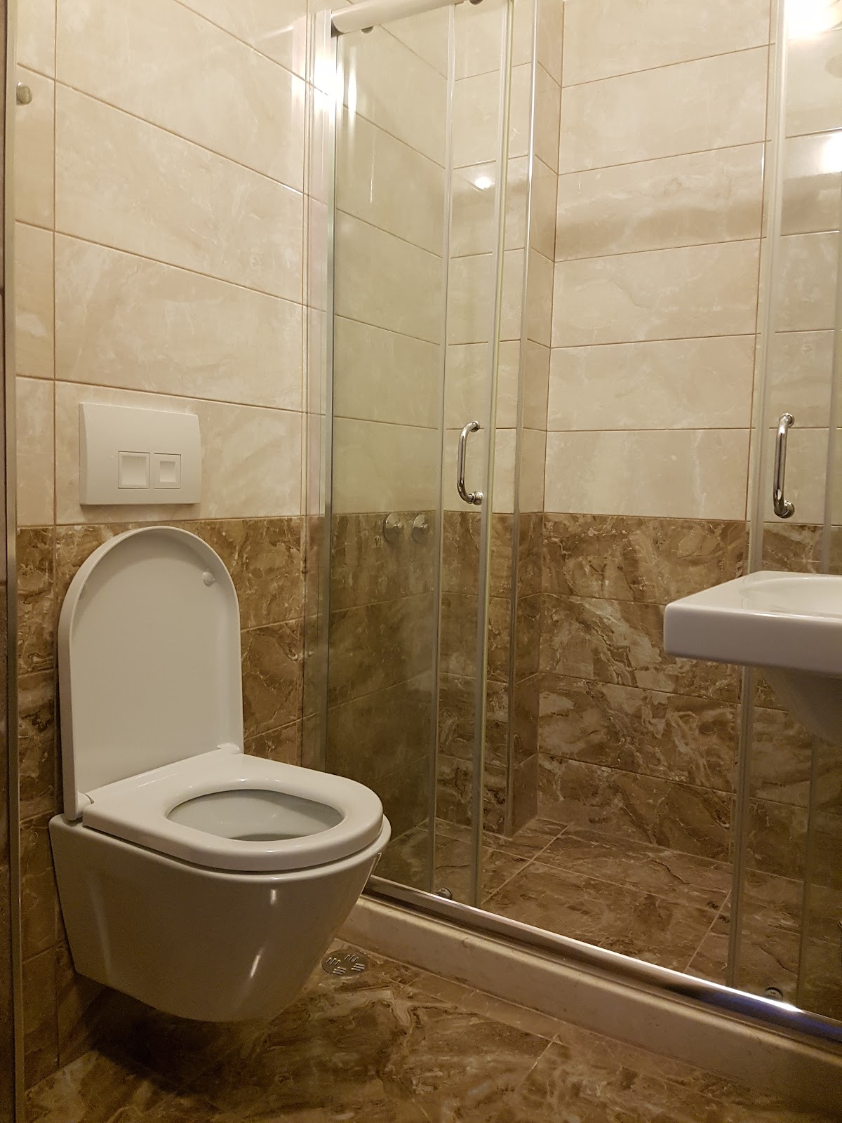 Bristol Hotel Tirana photo 3