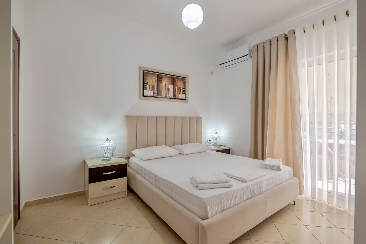 Eleni Apartments photo 2