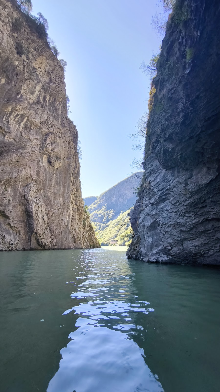 Komani lake