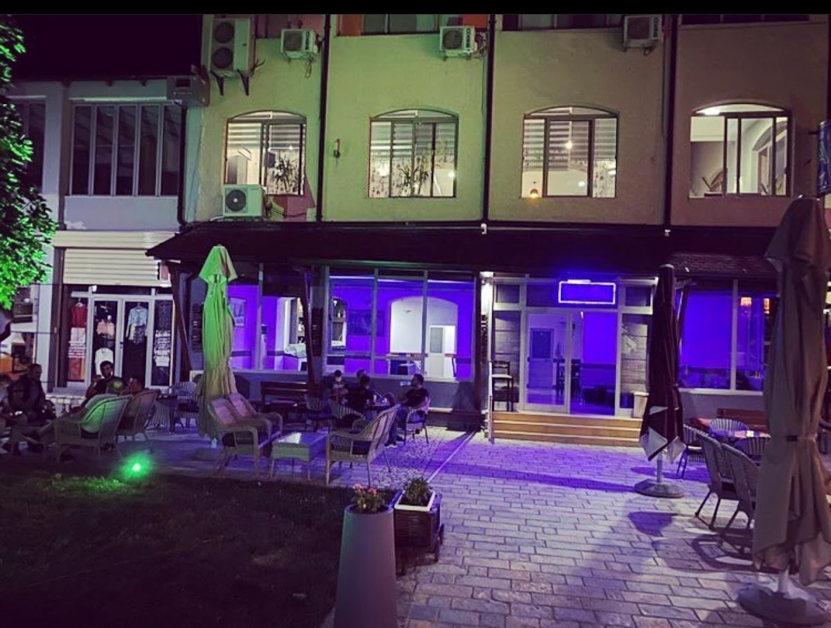Snow Bar Shisha & Lounge photo 4