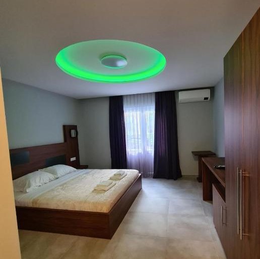 Hotel Centrum — Hotele & Akomodim në Mitrovicë — photo 2