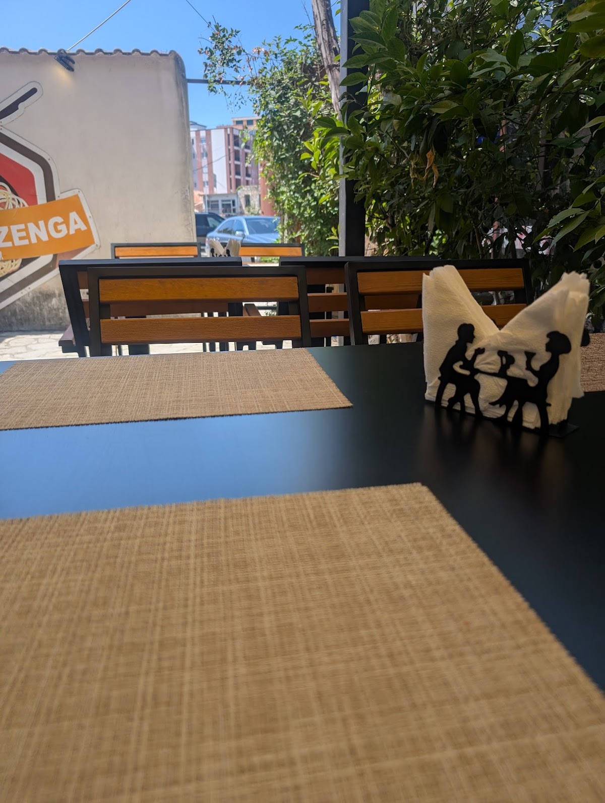 Symphony Bar & Hostel photo 3