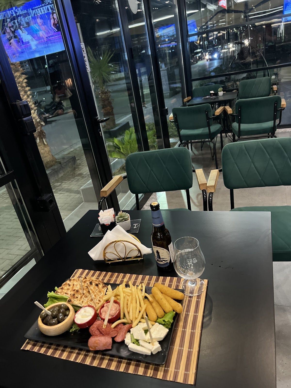 Veranda Snack & Coffee