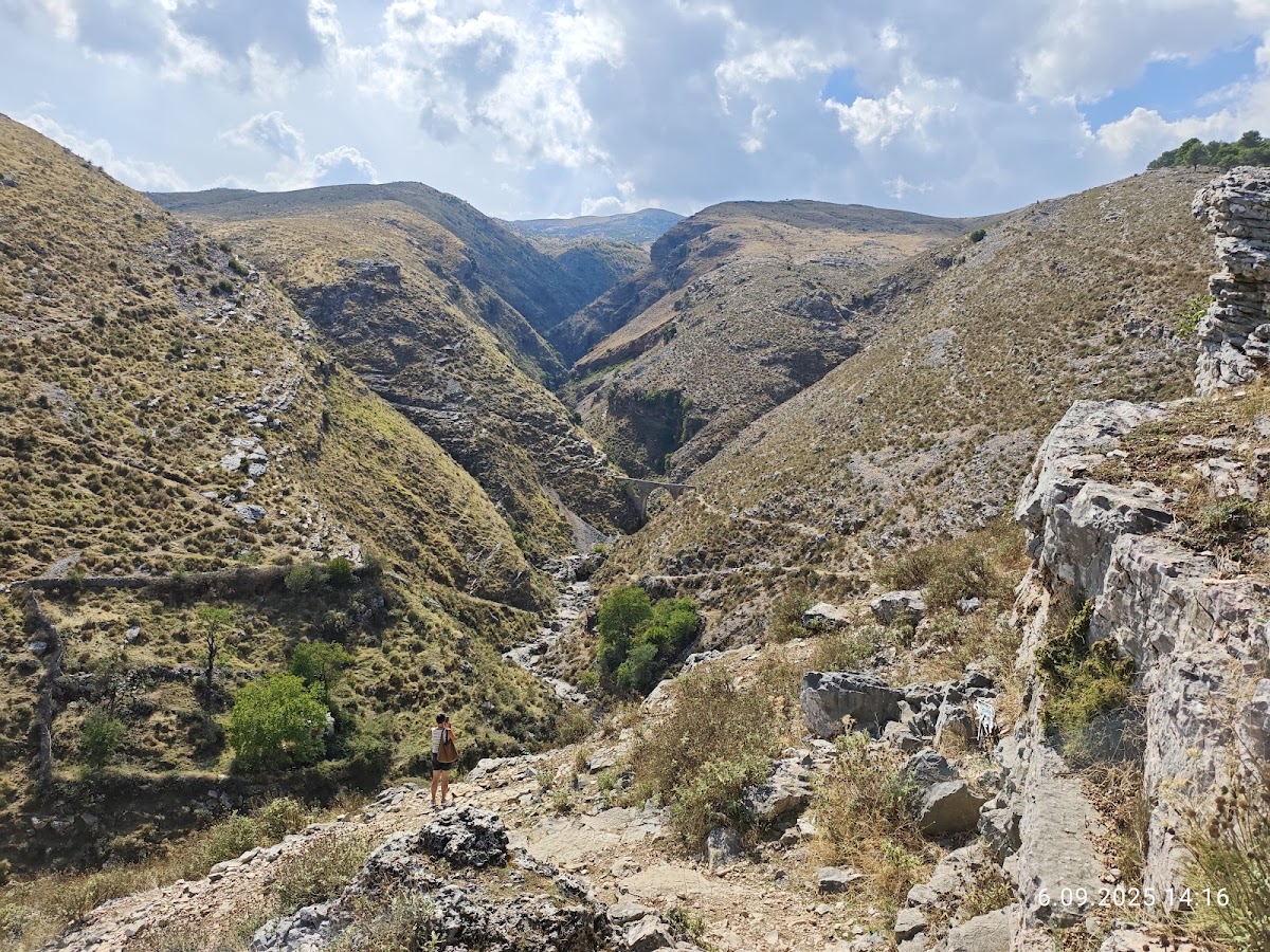 Ali Pasha Bridge Viewpoint