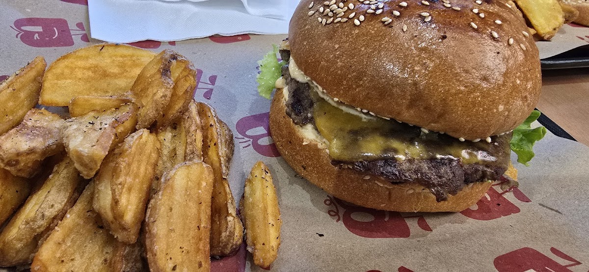 Burger Bank photo 3