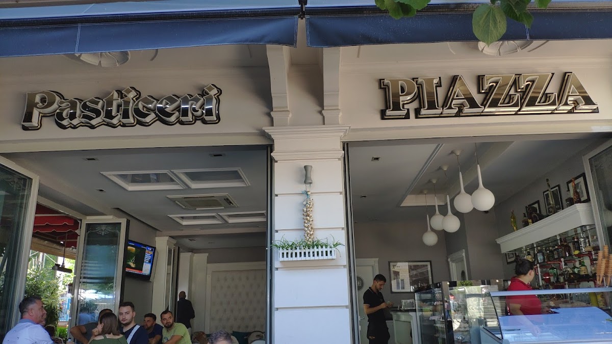Pasticeri Piazza photo 5