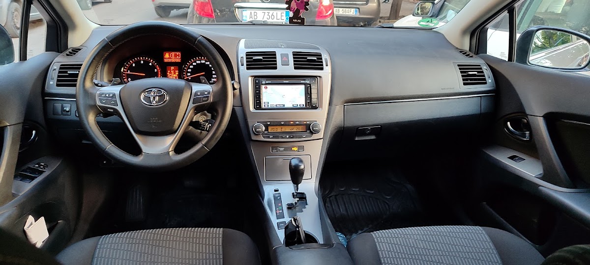 Rent cheap CARS photo 3