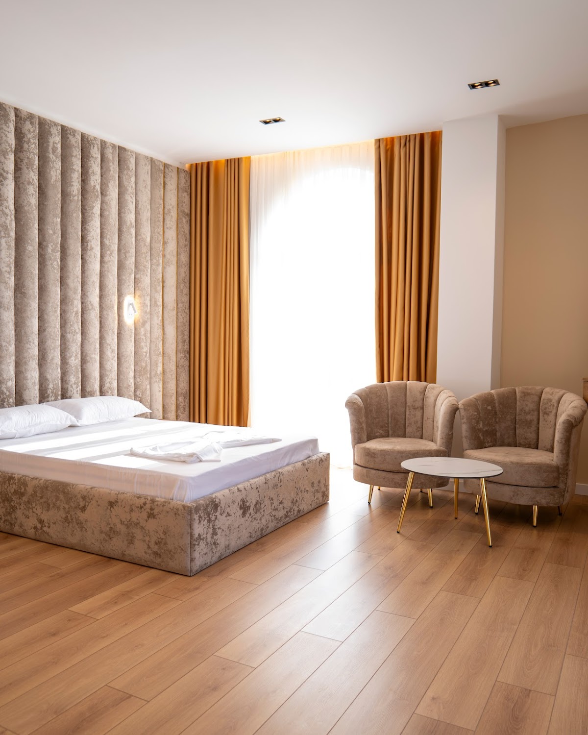 Leo Hotel photo 2