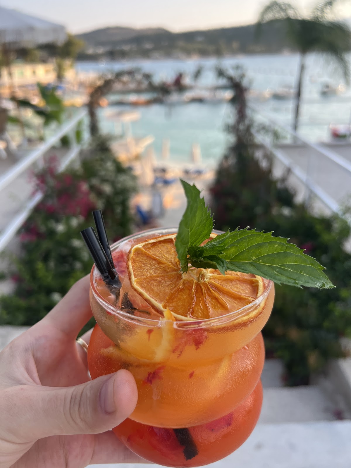 Uma Beach Bar & Restaurant photo 4