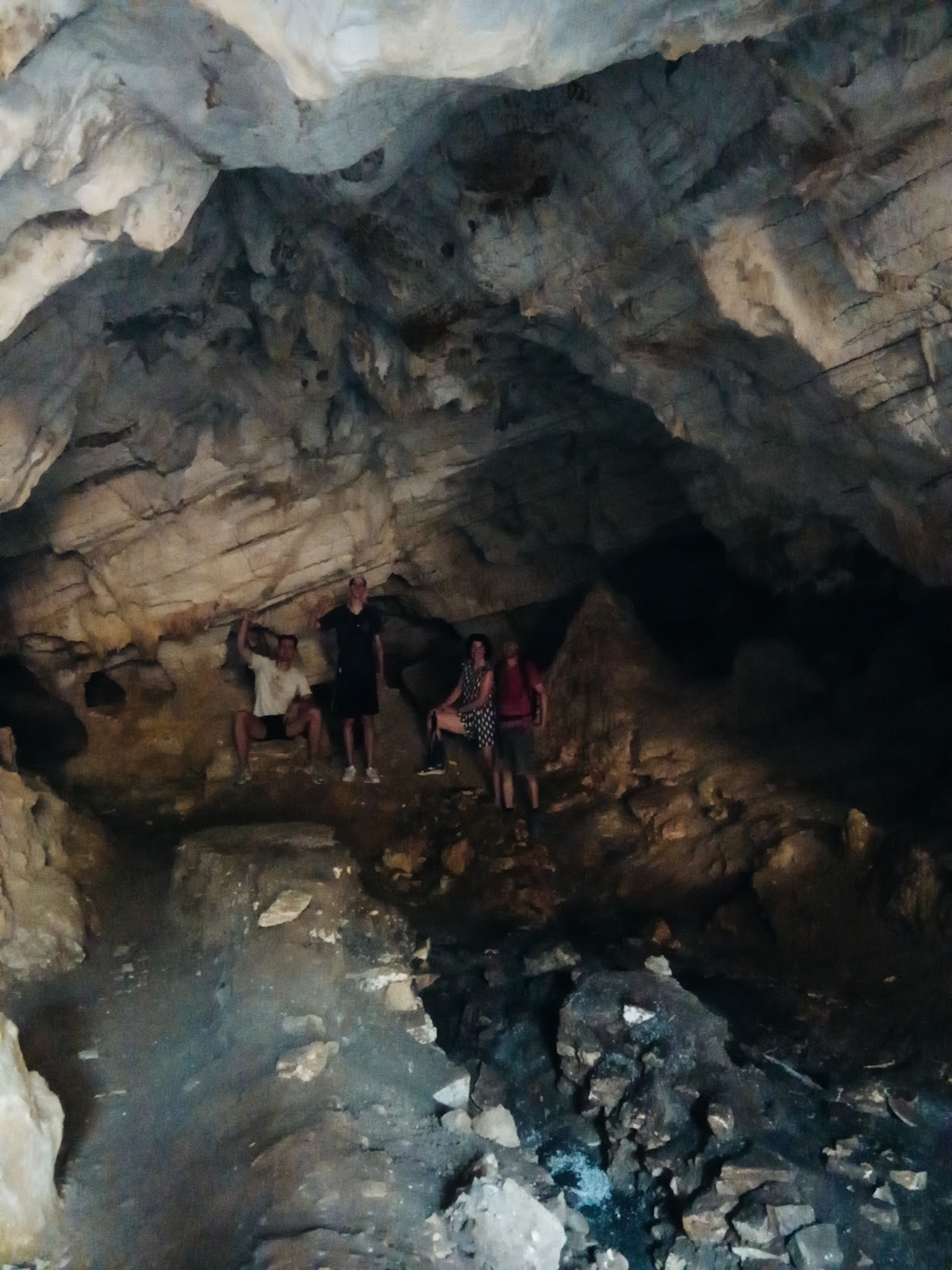 Sineci canyon & cave guide
