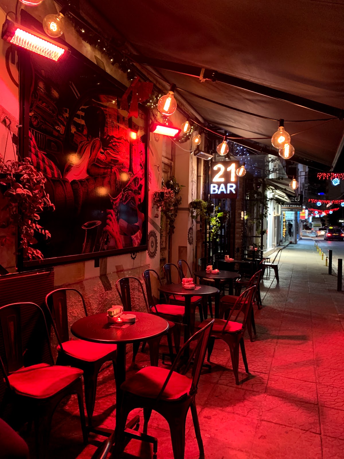 21 Bar photo 3