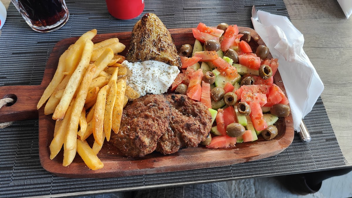 Grill house photo 2