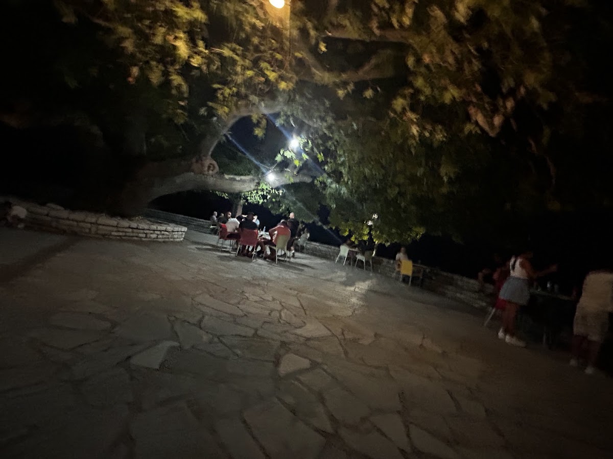 Explore Albania photo 3