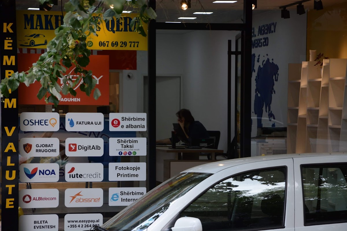 UNIVERS-20 photo 2