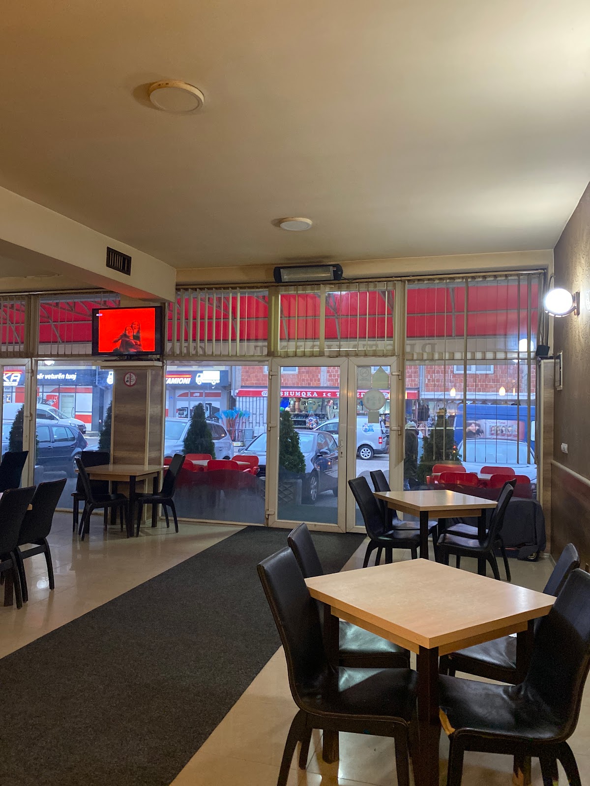 Restaurant CENTRUM — Restorante në Drenas