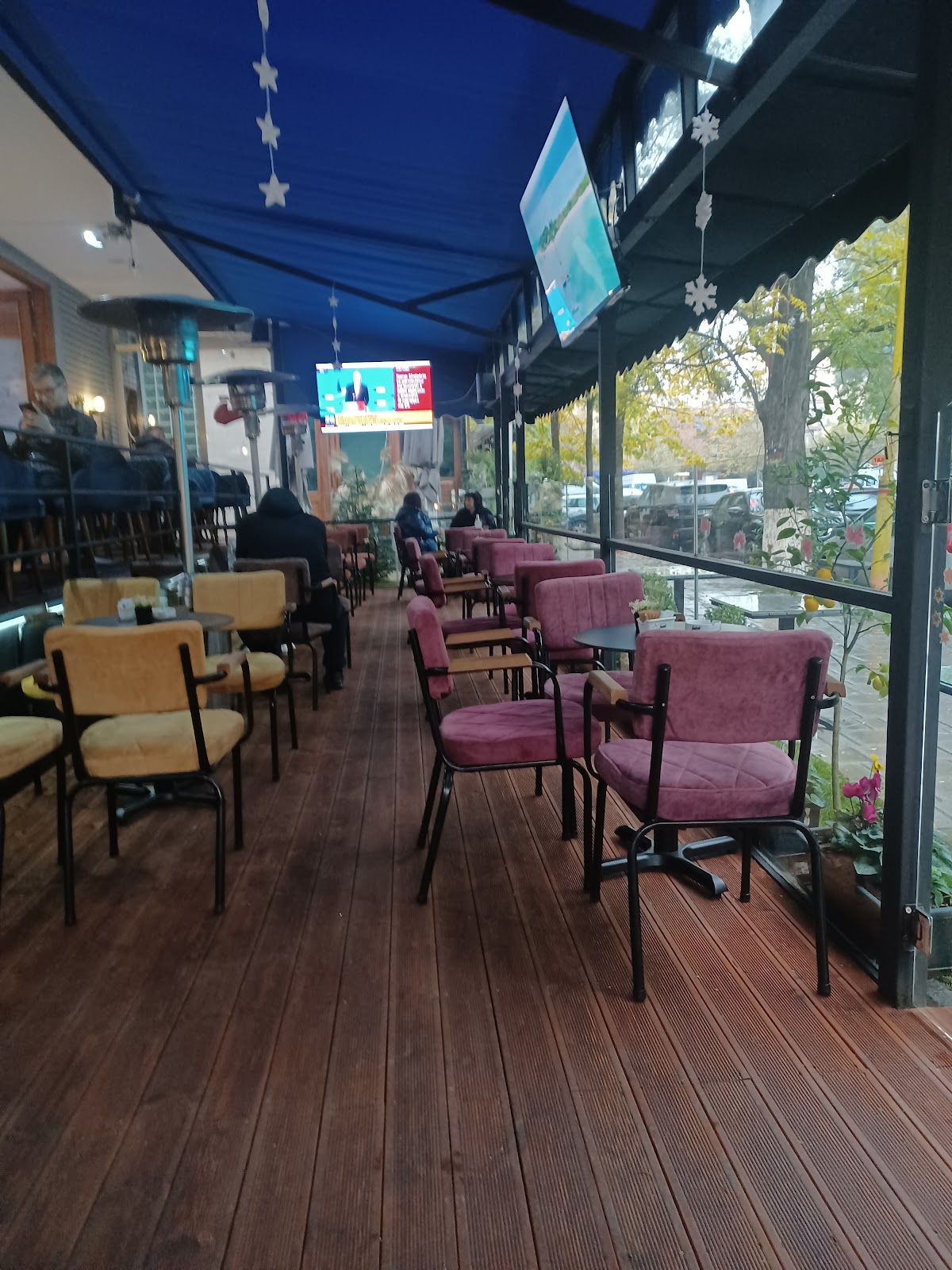 Besi’s BAR photo 2