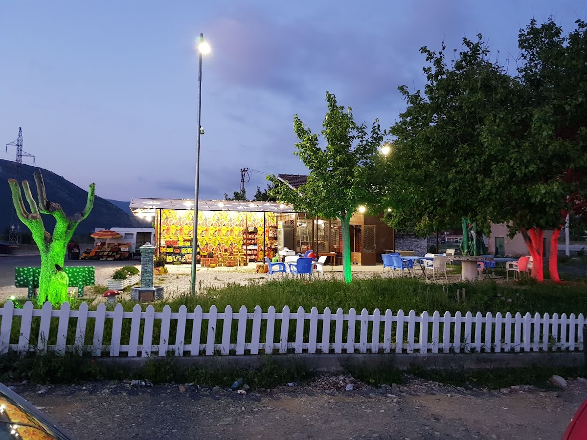 Fruta Perime..Mani i kuvenit Bar Tualet photo 2