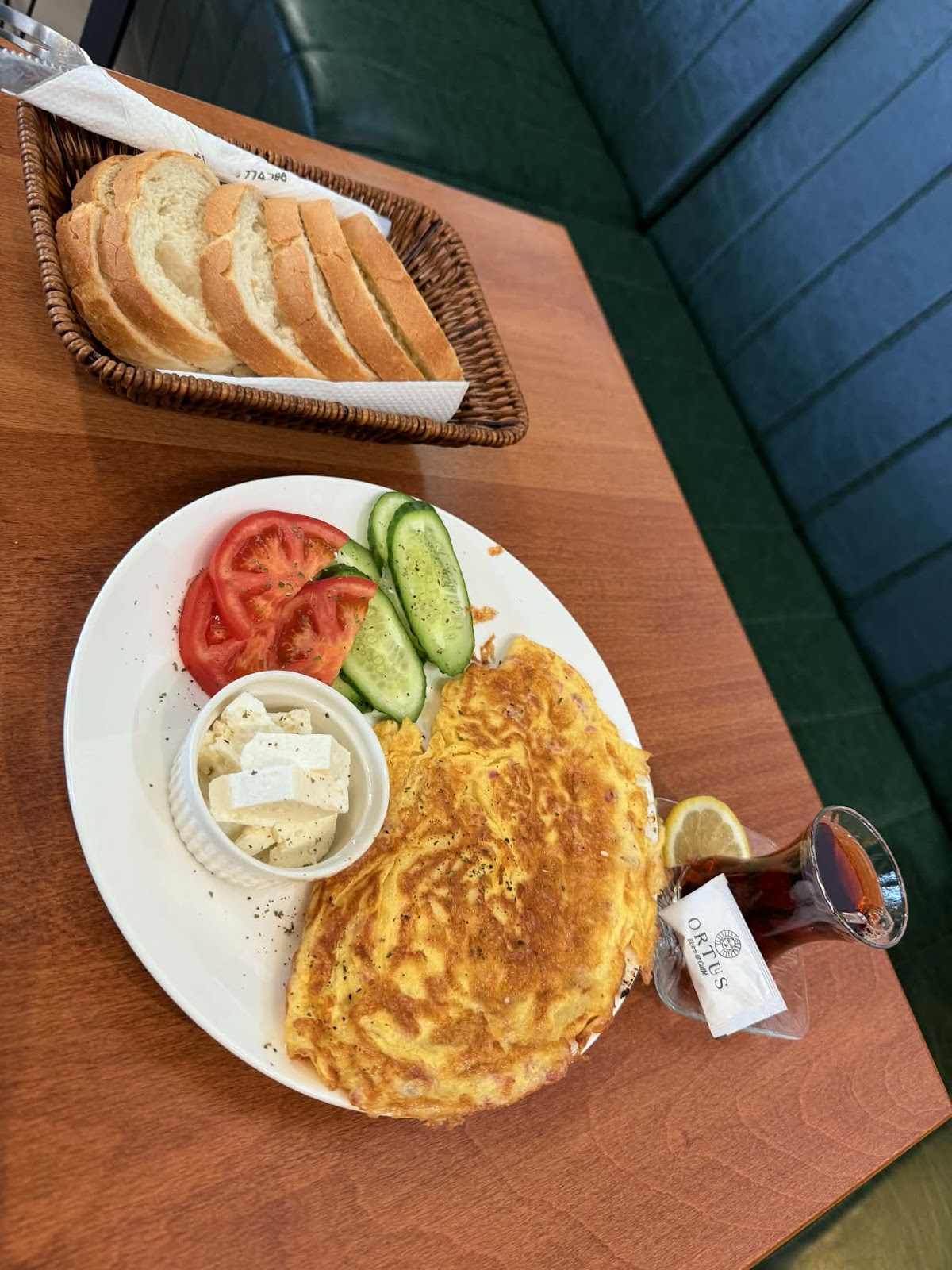 Ortus Bistro & Caffe — Restorante në Rahovec — photo 3