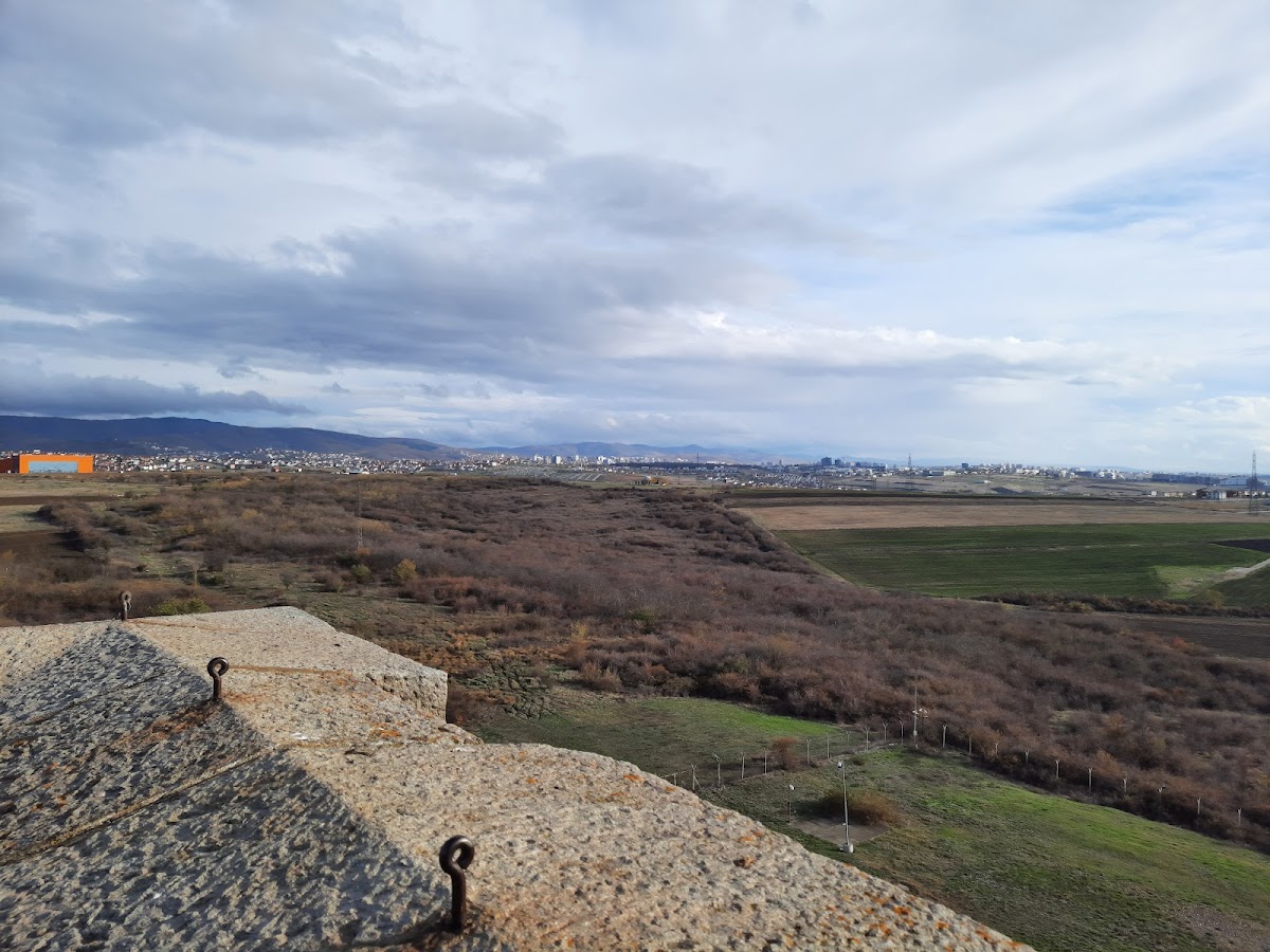 Gazimestan Monument — Atraksione në Prishtinë — photo 4