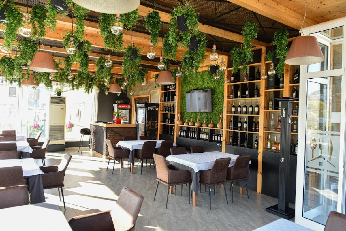 Tomorri Restaurant photo 2