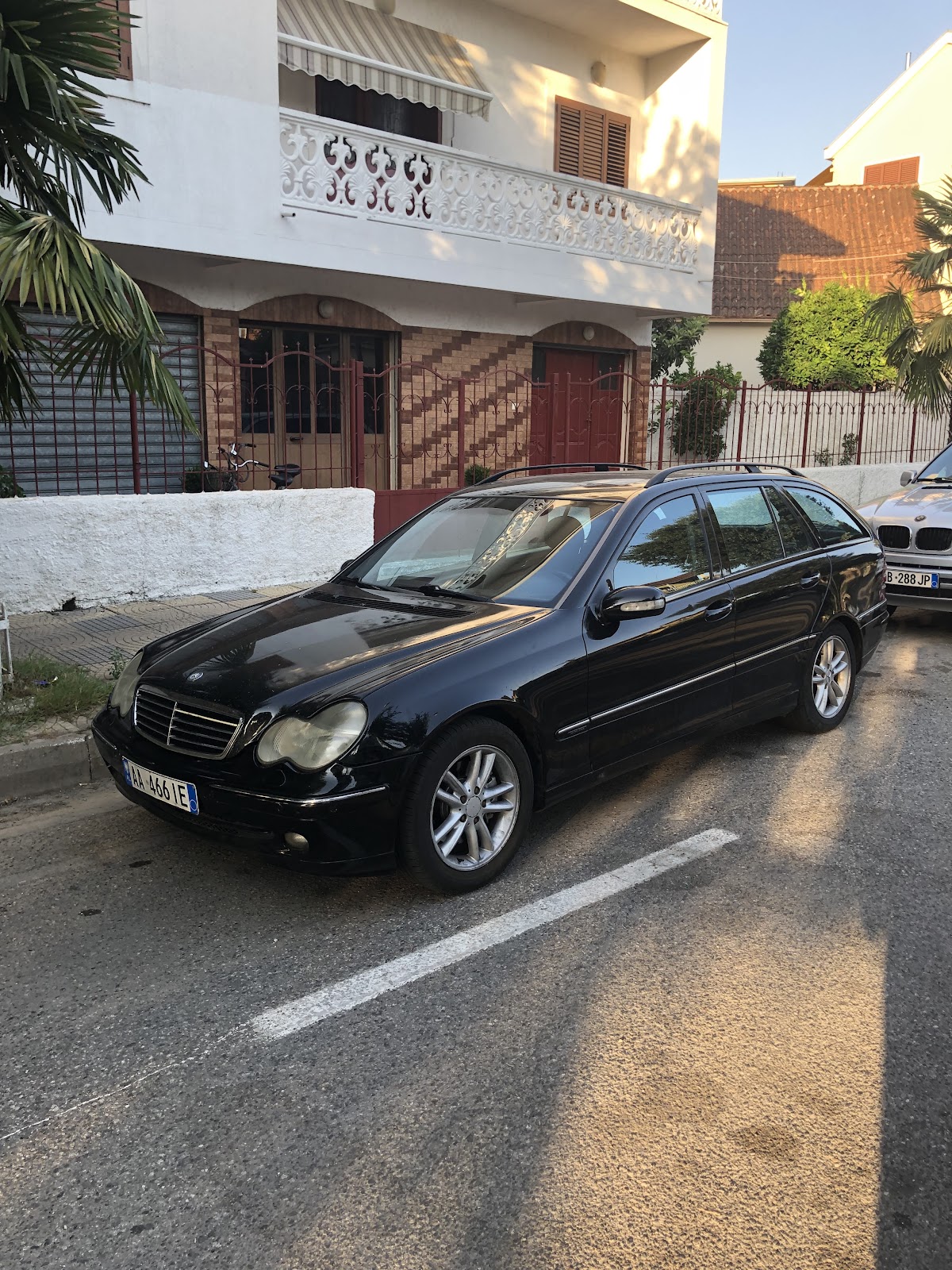Auto Shyqi