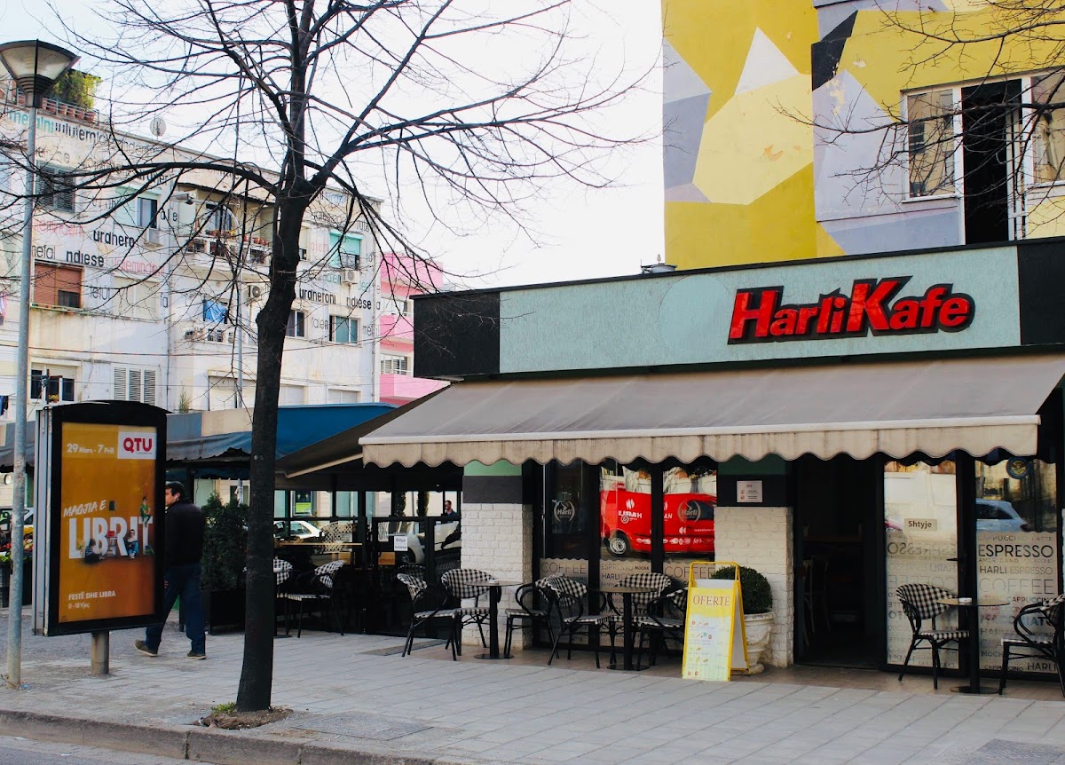Harli Kafe - Rruga Bardhyl photo 3