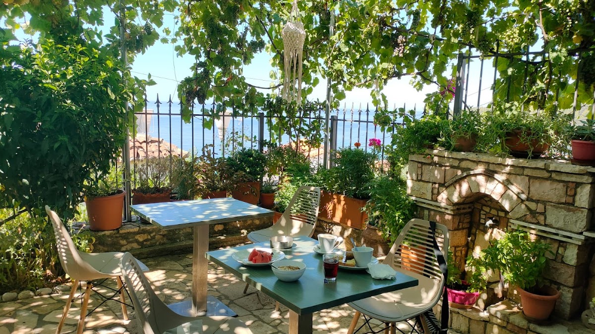 Margarita Guesthouse photo 5