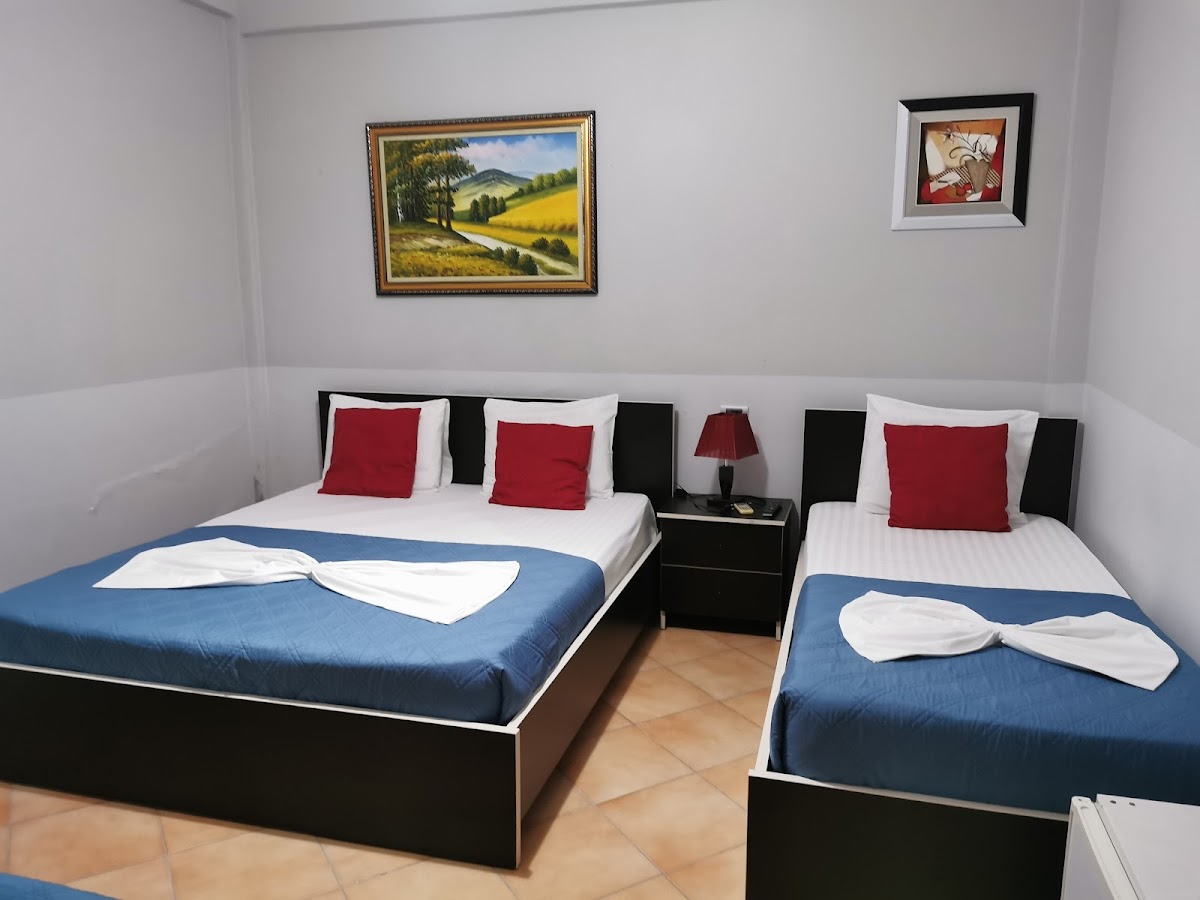 Aroma Hotel photo 2