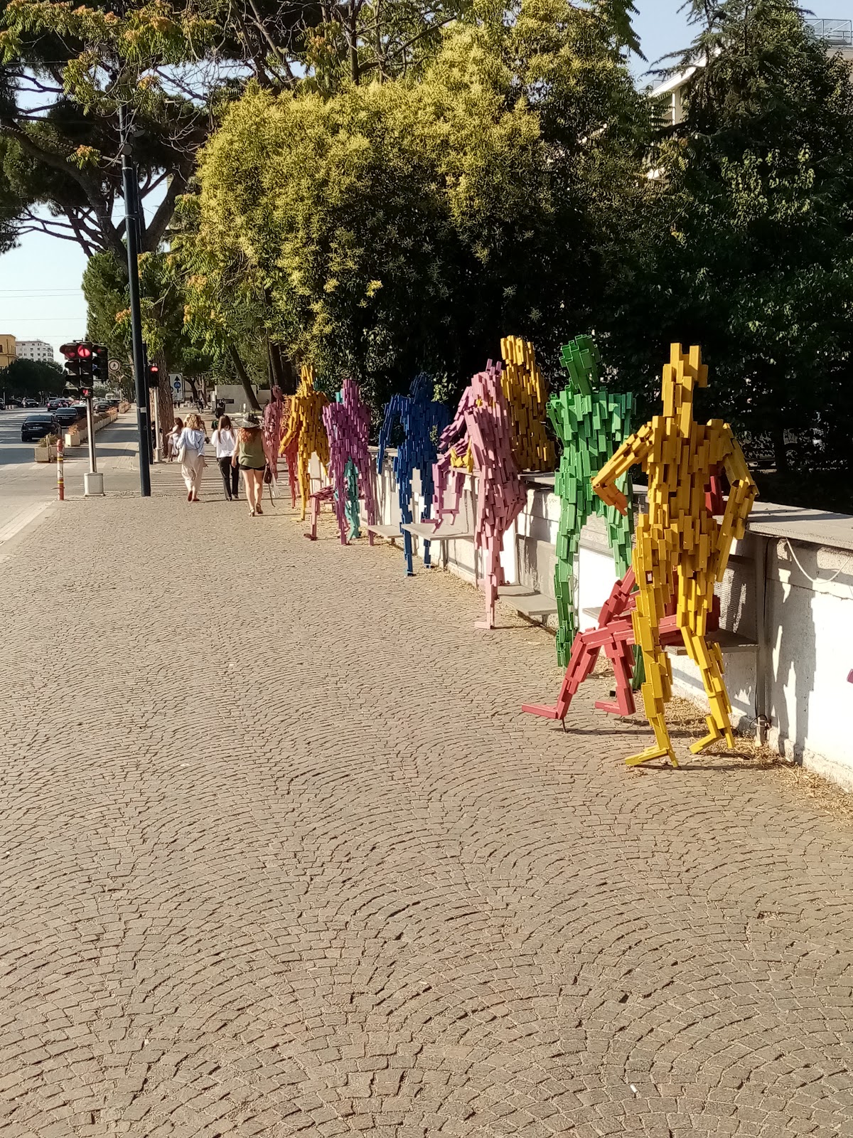 Modern art "steel people" photo 3
