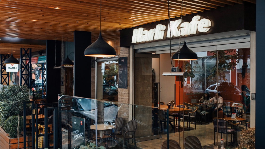 Harli Kafe - Rr Marko Boçari